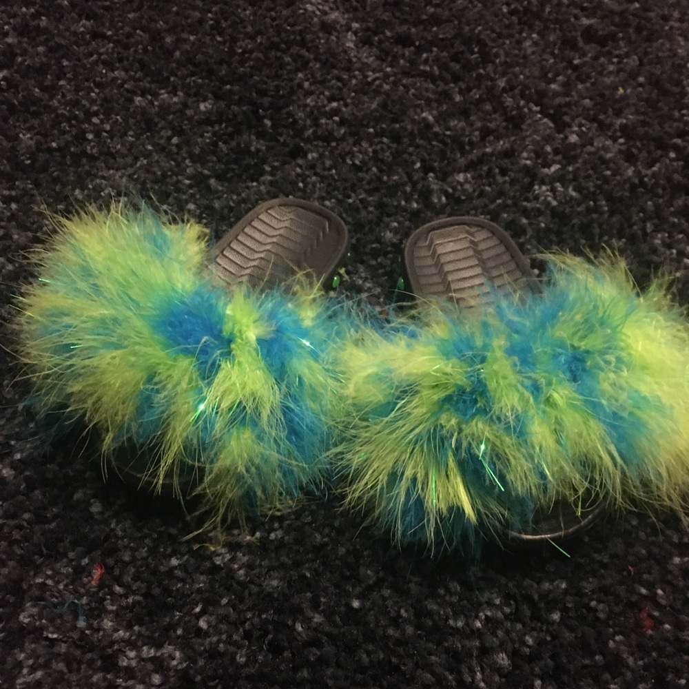 Jolly Rancher Fur Slides - Picture 2 of 3